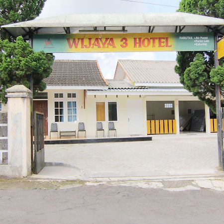 Hotel Wijaya 3 칼리우랑 외부 사진