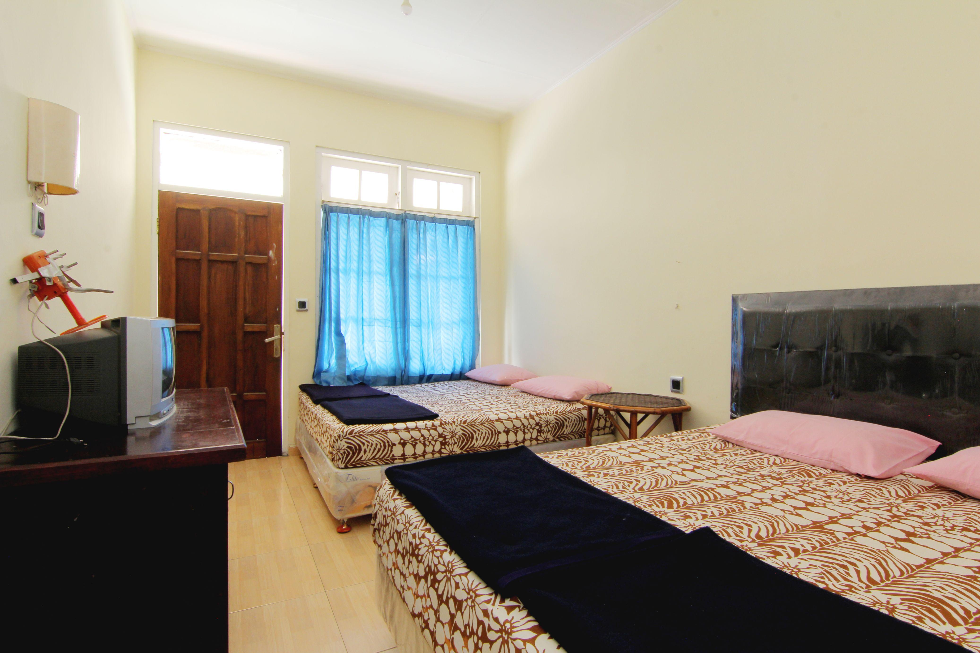Hotel Wijaya 3 칼리우랑 외부 사진